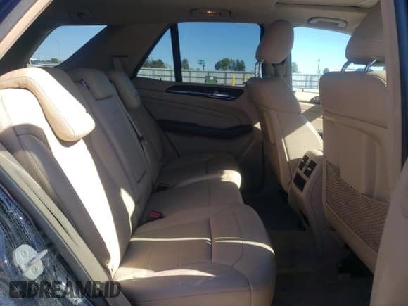 ✅ 2015 Mercedes-Benz M 350 • VIN: 4JGDA5JB9FA591164 • Лот: 82531595. Опубликован ранее на Copart с пробегом 108 308 миль. Бесплатный доступ к архиву аукционных продаж из США и подробный отчёт об истории автомобиля на DreamBid. Изображение 11.