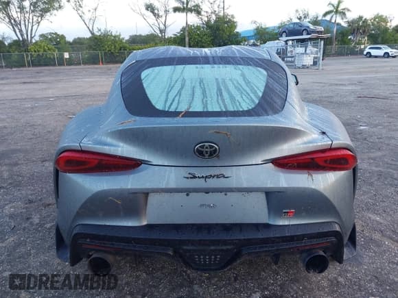 ✅ 2020 Toyota Supra 3.0 • VIN: WZ1DB4C01LW033882 • Lot: 43418697. Listed on IAAI with 94,242 mi. Free auction sales archive from the USA and detailed vehicle history report at DreamBid. Image 17.