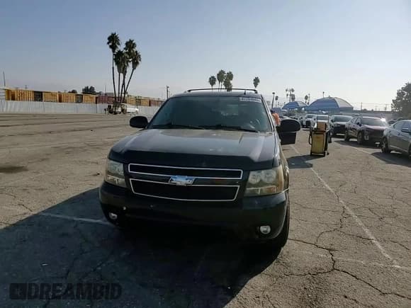 ✅ 2012 Chevrolet Suburban LT • VIN: 1GNSCJE04CR315325 • Lot: 81784645. Listed on Copart with 226,936 mi. Free auction sales archive from the USA and detailed vehicle history report at DreamBid. Image 14.