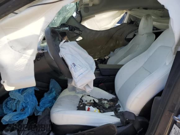 ✅ 2023 Tesla Model 3 • VIN: 5YJ3E1EA6PF514405 • Лот: 50350355. Опубликован ранее на Copart с пробегом Не указан. Бесплатный доступ к архиву аукционных продаж из США и подробный отчёт об истории автомобиля на DreamBid. Изображение 7.