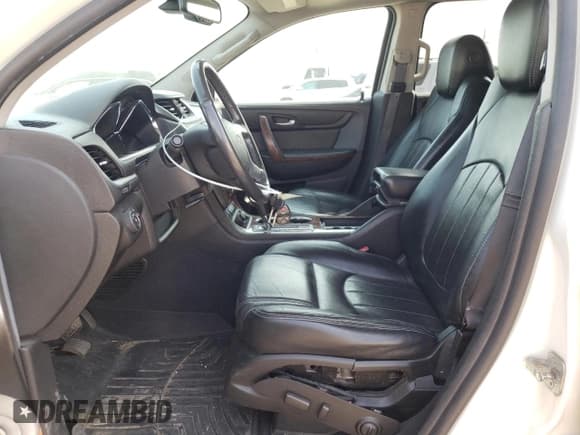 ✅ 2014 Chevrolet Traverse LTZ • VIN: 1GNKVJKD0EJ171565 • Lot: 70861504. Wystawiony na Copart z przebiegiem 83 706 mil. Bezpłatny archiwum sprzedaży aukcyjnych z USA i szczegółowy raport historii pojazdu na DreamBid. Zdjęcie 7.