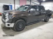 ✅ 2019 Toyota Tundra 1794 Edition • VIN: 5TFAY5F16KX804646 • Лот: 93914595. Опубликован ранее на Copart с пробегом 90 274 миль. Бесплатный доступ к архиву аукционных продаж из США и подробный отчёт об истории автомобиля на DreamBid. Изображение 1.