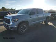 ✅ 2019 Toyota Tundra SR5 • VIN: 5TFDY5F13KX854563 • Lot: 90518715. Wystawiony na Copart z przebiegiem 67 985 mil. Bezpłatny archiwum sprzedaży aukcyjnych z USA i szczegółowy raport historii pojazdu na DreamBid. Zdjęcie 1.