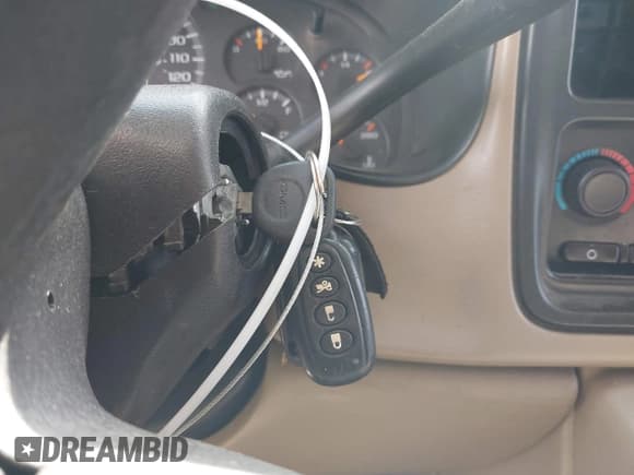 ✅ 2006 Chevrolet Silverado 2500HD LT2 • VIN: 1GCHK23U56F109356 • Lot: 42545620. Wystawiony na IAAI z przebiegiem 198 072 mil. Bezpłatny archiwum sprzedaży aukcyjnych z USA i szczegółowy raport historii pojazdu na DreamBid. Zdjęcie 11.