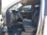 ✅ 2020 Chevrolet Silverado 1500 LT • VIN: 3GCPWCED2LG394143 • Lot: 37766224. Wystawiony na Copart z przebiegiem 74 419 mil. Bezpłatny archiwum sprzedaży aukcyjnych z USA i szczegółowy raport historii pojazdu na DreamBid. Zdjęcie 7.