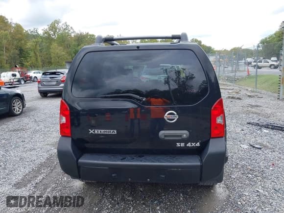 ✅ 2010 Nissan Xterra Off Road • VIN: 5N1AN0NW4AC516845 • Lot: 43334027. Wystawiony na IAAI z przebiegiem 188 868 mil. Bezpłatny archiwum sprzedaży aukcyjnych z USA i szczegółowy raport historii pojazdu na DreamBid. Zdjęcie 17.