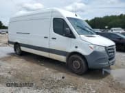 ✅ 2021 Mercedes-Benz Sprinter Cargo • VIN: W1Y40CHY3MT062246 • Lot: 60671345. Listed on Copart with 128,969 mi. Free auction sales archive from the USA and detailed vehicle history report at DreamBid. Image 4.