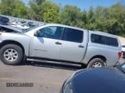 ✅ 2006 Nissan Titan SE • VIN: 1N6AA07B56N557830 • Lot: 43134065. Wystawiony na IAAI z przebiegiem 163 331 mil. Bezpłatny archiwum sprzedaży aukcyjnych z USA i szczegółowy raport historii pojazdu na DreamBid. Zdjęcie 14.