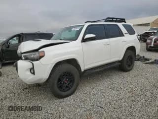 ✅ 2019 Toyota 4Runner SR5 Premium • VIN: JTEBU5JR8K5717240 • Lot: 94080615. Listed on Copart with 70,940 mi. Free auction sales archive from the USA and detailed vehicle history report at DreamBid. Image 1.