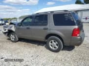 ✅ 2004 Ford Explorer XLT • VIN: 1FMZU73E94UC05497 • Lot: 73175304. Wystawiony na Copart z przebiegiem 175 933 mil. Bezpłatny archiwum sprzedaży aukcyjnych z USA i szczegółowy raport historii pojazdu na DreamBid. Zdjęcie 2.