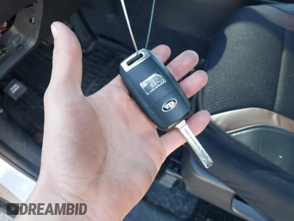 ✅ 2015 Kia Sorento LX • VIN: 5XYKTDA72FG649501 • Lot: 43397141. Listed on IAAI with 150,905 mi. Free auction sales archive from the USA and detailed vehicle history report at DreamBid. Image 11.