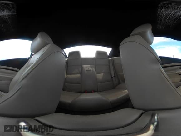 ✅ 2009 Volkswagen Eos Lux • VIN: WVWFA71F19V011298 • Lot: 42654946. Listed on IAAI with 169,310 mi. Free auction sales archive from the USA and detailed vehicle history report at DreamBid. Image 18.