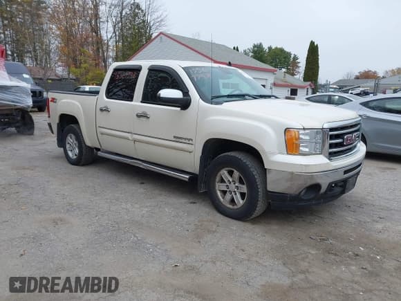 ✅ 2013 GMC Sierra 1500 SLE • VIN: 3GTP2VE70DG301560 • Лот: 43567798. Опубликован ранее на IAAI с пробегом 147 389 миль. Бесплатный доступ к архиву аукционных продаж из США и подробный отчёт об истории автомобиля на DreamBid. Изображение 1.