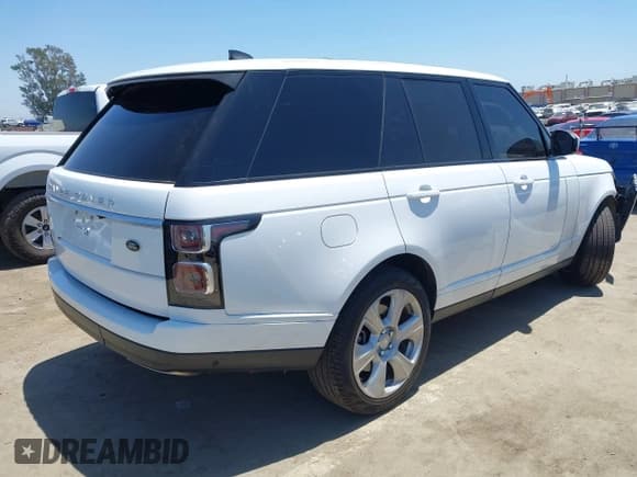 ✅ 2020 Land Rover Range Rover HSE • VIN: SALGS2RU0LA408144 • Lot: 42298148. Listed on IAAI with 37,778 mi. Free auction sales archive from the USA and detailed vehicle history report at DreamBid. Image 4.