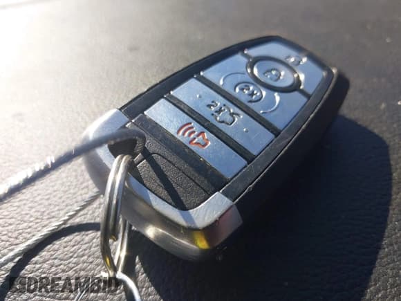 ✅ 2018 Ford Mustang EcoBoost • VIN: 1FA6P8THXJ5144641 • Lot: 43678072. Wystawiony na IAAI z przebiegiem 64 709 mil. Bezpłatny archiwum sprzedaży aukcyjnych z USA i szczegółowy raport historii pojazdu na DreamBid. Zdjęcie 11.