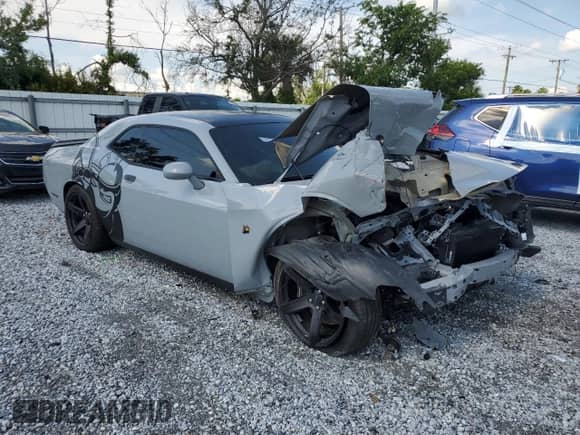 2020 Dodge Challenger R/T Scat Pack z VIN 2C3CDZFJ1LH236621, wystawiony jako Copart lot #64130665 z przebiegiem 52 274 mil mil oraz Nie do naprawy • Non repairable. Historia ofert i sprzedaży dostępna na DreamBid. Obrazek 4.