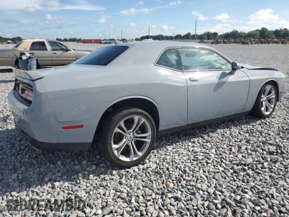 ✅ 2021 Dodge Challenger GT • VIN: 2C3CDZJG8MH560694 • Lot: 71526825. Listed on Copart with 15,997 mi. Free auction sales archive from the USA and detailed vehicle history report at DreamBid. Image 3.