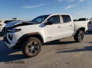 ✅ 2023 GMC Canyon 4WD AT4 • VIN: 1GTP6DEK6P1237045 • Lot: 74981784. Wystawiony na Copart z przebiegiem 18 036 mil. Bezpłatny archiwum sprzedaży aukcyjnych z USA i szczegółowy raport historii pojazdu na DreamBid. Zdjęcie 1.