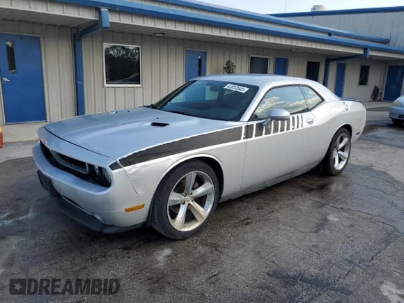 ✅ 2012 Dodge Challenger SXT • VIN: 2C3CDYAG6CH162098 • Lot: 43852645. Wystawiony na Copart z przebiegiem 116 458 mil. Bezpłatny archiwum sprzedaży aukcyjnych z USA i szczegółowy raport historii pojazdu na DreamBid. Zdjęcie 1.