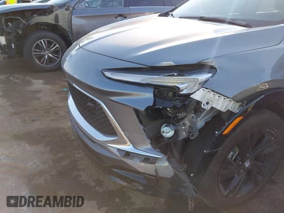 ✅ 2025 Buick Encore GX Sport Touring • VIN: KL4AMDSL2SB151771 • Lot: 43322989. Listed on IAAI with 16,956 mi. Free auction sales archive from the USA and detailed vehicle history report at DreamBid. Image 6.