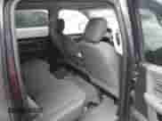 2019 Ram 1500 Big Horn z VIN 1C6RR6TT8KS730615, wystawiony jako IAAI lot #42407873 z przebiegiem 90 891 mil mil oraz . Historia ofert i sprzedaży dostępna na DreamBid. Obrazek 8.