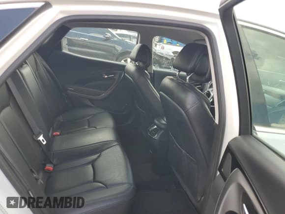 ✅ 2016 Hyundai Azera • VIN: KMHFG4JG7GA509561 • Lot: 63394395. Listed on Copart with 137,768 mi. Free auction sales archive from the USA and detailed vehicle history report at DreamBid. Image 10.