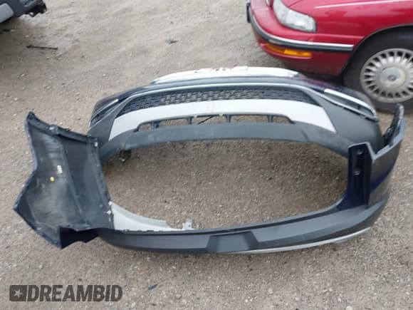 ✅ 2017 GMC Acadia SLE • VIN: 1GKKNSLAXHZ281407 • Lot: 41911752. Listed on IAAI with 142,418 mi. Free auction sales archive from the USA and detailed vehicle history report at DreamBid. Image 12.