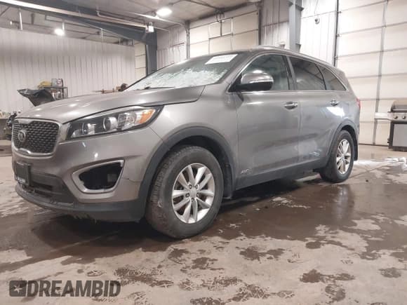 ✅ 2016 Kia Sorento LX • VIN: 5XYPGDA32GG146740 • Lot: 43605251. Wystawiony na IAAI z przebiegiem 163 160 mil. Bezpłatny archiwum sprzedaży aukcyjnych z USA i szczegółowy raport historii pojazdu na DreamBid. Zdjęcie 18.