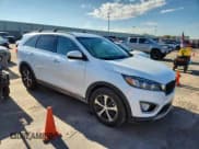 ✅ 2017 Kia Sorento EX • VIN: 5XYPHDA5XHG204397 • Lot: 81920225. Wystawiony na Copart z przebiegiem 205 845 mil. Bezpłatny archiwum sprzedaży aukcyjnych z USA i szczegółowy raport historii pojazdu na DreamBid. Zdjęcie 4.