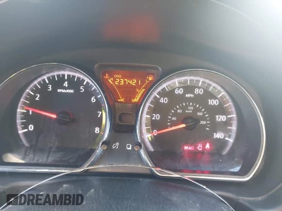 ✅ 2015 Nissan Note SV • VIN: 3N1CE2CP7FL367818 • Lot: 41628670. Wystawiony na IAAI z przebiegiem 237 421 mil. Bezpłatny archiwum sprzedaży aukcyjnych z USA i szczegółowy raport historii pojazdu na DreamBid. Zdjęcie 7.