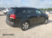 ✅ 2013 Kia Sorento EX • VIN: 5XYKUDA6XDG384182 • Lot: 56957045. Listed on Copart with 154,873 mi. Free auction sales archive from the USA and detailed vehicle history report at DreamBid. Image 3.