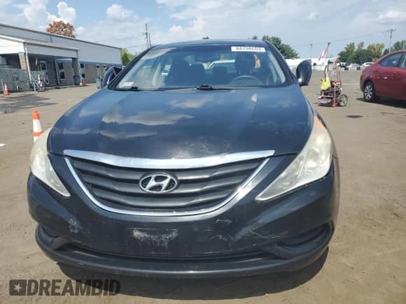 ✅ 2012 Hyundai Sonata GLS • VIN: 5NPEB4AC7CH455886 • Lot: 68798604. Listed on Copart with 131,836 mi. Free auction sales archive from the USA and detailed vehicle history report at DreamBid. Image 5.