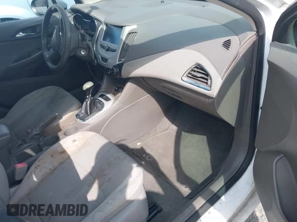 ✅ 2016 Chevrolet Cruze LS • VIN: 1G1BB5SM7G7311855 • Lot: 42708491. Listed on IAAI with 74,108 mi. Free auction sales archive from the USA and detailed vehicle history report at DreamBid. Image 5.