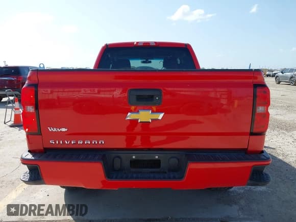 ✅ 2018 Chevrolet Silverado 1500 Custom • VIN: 1GCRCPEH0JZ164030 • Лот: 42543518. Опубликован ранее на IAAI с пробегом 126 708 миль. Бесплатный доступ к архиву аукционных продаж из США и подробный отчёт об истории автомобиля на DreamBid. Изображение 16.