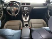 ✅ 2012 Volkswagen Jetta SEL • VIN: 3VWLP7AJ6CM410356 • Лот: 65421415. Опубликован ранее на Copart с пробегом 121 634 миль. Бесплатный доступ к архиву аукционных продаж из США и подробный отчёт об истории автомобиля на DreamBid. Изображение 8.