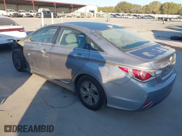 ✅ 2014 Hyundai Sonata • VIN: KMHEC4A40EA117192 • Lot: 43415513. Listed on IAAI with 117,638 mi. Free auction sales archive from the USA and detailed vehicle history report at DreamBid. Image 3.