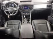 ✅ 2021 Volkswagen Atlas S • VIN: 1V2AC2CA8MC205418 • Lot: 90723765. Wystawiony na Copart z przebiegiem 98 614 mil. Bezpłatny archiwum sprzedaży aukcyjnych z USA i szczegółowy raport historii pojazdu na DreamBid. Zdjęcie 8.