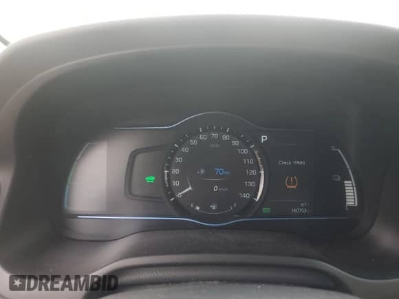 ✅ 2017 Hyundai Ioniq SEL • VIN: KMHC75LC7HU032049 • Лот: 71986694. Размещён на Copart с пробегом 140 753 миль миль. Получите бесплатный доступ к архиву аукционных продаж из США и посмотрите подробный отчёт об истории автомобиля на DreamBid. Изображение 9.