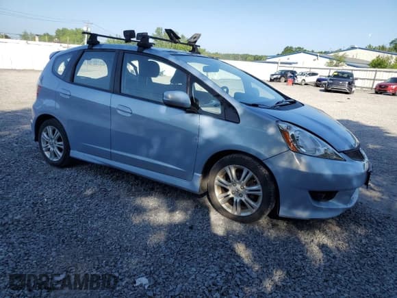 ✅ 2010 Honda Fit Sport • VIN: JHMGE8H44AC009868 • Лот: 62073225. Опубликован ранее на Copart с пробегом 169 737 миль. Бесплатный доступ к архиву аукционных продаж из США и подробный отчёт об истории автомобиля на DreamBid. Изображение 4.