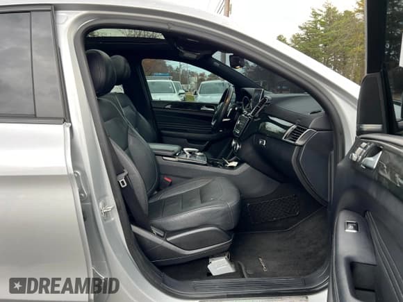 ✅ 2016 Mercedes-Benz GLE 450 AMG • VIN: 4JGED6EB3GA013591 • Lot: 90755175. Listed on Copart with 119,889 mi. Free auction sales archive from the USA and detailed vehicle history report at DreamBid. Image 5.
