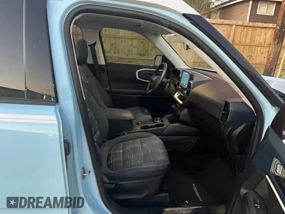 ✅ 2024 Ford Bronco Sport Heritage • VIN: 3FMCR9G63RRE61414 • Лот: 90543755. Опубликован ранее на Copart с пробегом 13 079 миль. Бесплатный доступ к архиву аукционных продаж из США и подробный отчёт об истории автомобиля на DreamBid. Изображение 5.