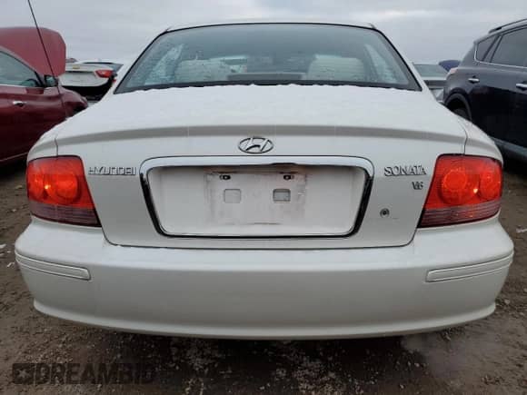 2004 Hyundai Sonata с VIN KMHWF25H34A986235, выставлен на аукционе Copart как лот 85366234 с пробегом 98 062 миль миль и Чистый • Clean title. История ставок и продаж доступна на DreamBid. Изображение 6.