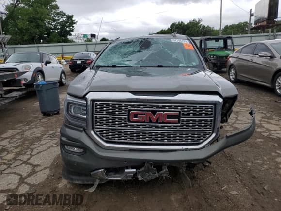 ✅ 2018 GMC Sierra 1500 Denali • VIN: 3GTU2PEC9JG256304 • Лот: 57798495. Опубликован ранее на Copart с пробегом 167 355 миль. Бесплатный доступ к архиву аукционных продаж из США и подробный отчёт об истории автомобиля на DreamBid. Изображение 5.