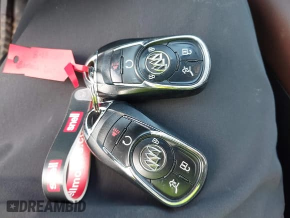 ✅ 2018 Buick Enclave Avenir • VIN: 5GAEVCKW8JJ204570 • Лот: 43137204. Опубликован ранее на IAAI с пробегом 130 652 миль. Бесплатный доступ к архиву аукционных продаж из США и подробный отчёт об истории автомобиля на DreamBid. Изображение 11.