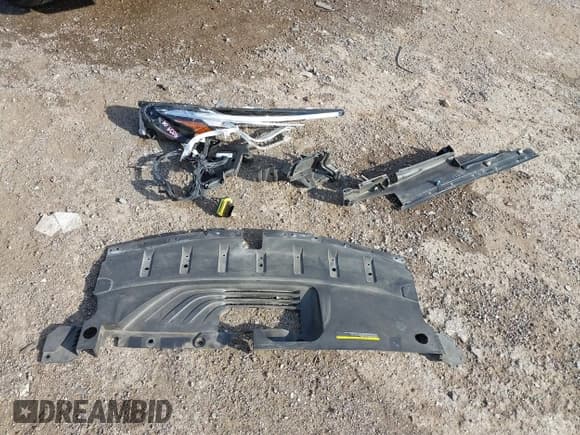 ✅ 2019 Infiniti QX50 Essential • VIN: 3PCAJ5M34KF140544 • Lot: 42627190. Wystawiony na IAAI z przebiegiem 79 721 mil. Bezpłatny archiwum sprzedaży aukcyjnych z USA i szczegółowy raport historii pojazdu na DreamBid. Zdjęcie 12.