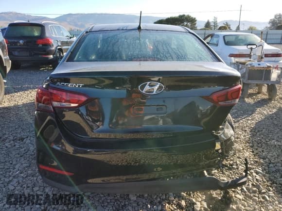 ✅ 2019 Hyundai Accent SE • VIN: 3KPC24A39KE080559 • Лот: 82463015. Опубликован ранее на Copart с пробегом 85 171 миль. Бесплатный доступ к архиву аукционных продаж из США и подробный отчёт об истории автомобиля на DreamBid. Изображение 6.