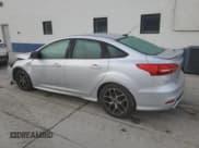 ✅ 2015 Ford Focus SE • VIN: 1FADP3FE5FL334054 • Лот: 92696445. Опубликован ранее на Copart с пробегом 118 131 миль. Бесплатный доступ к архиву аукционных продаж из США и подробный отчёт об истории автомобиля на DreamBid. Изображение 2.