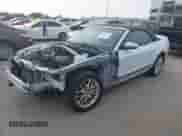 2014 Ford Mustang V6 с VIN 1ZVBP8EM6E5320297, выставлен на аукционе IAAI как лот 43146690 с пробегом 160 174 миль миль и . История ставок и продаж доступна на DreamBid. Изображение 2.