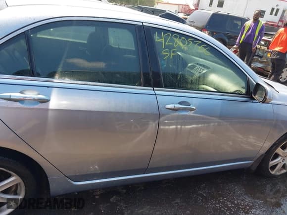 ✅ 2004 Acura TSX • VIN: JH4CL96814C000632 • Лот: 42805766. Опубликован ранее на IAAI с пробегом 240 000 миль. Бесплатный доступ к архиву аукционных продаж из США и подробный отчёт об истории автомобиля на DreamBid. Изображение 13.