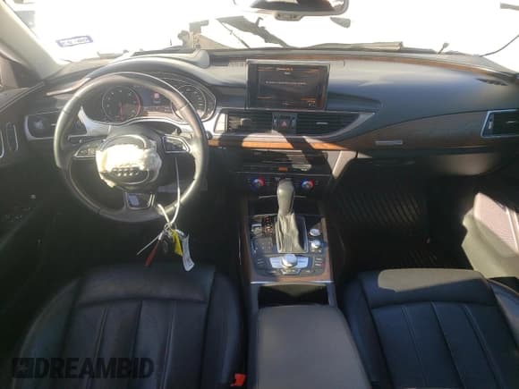 ✅ 2016 Audi A7 Prestige • VIN: WAU2GAFC5GN001635 • Лот: 69322492. Опубликован ранее на Copart с пробегом 86 202 миль. Бесплатный доступ к архиву аукционных продаж из США и подробный отчёт об истории автомобиля на DreamBid. Изображение 8.